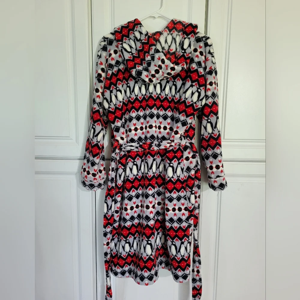 Vera Bradley Red and Black Penguin Plush Hooded Robe, Size Small/Medium, S/M